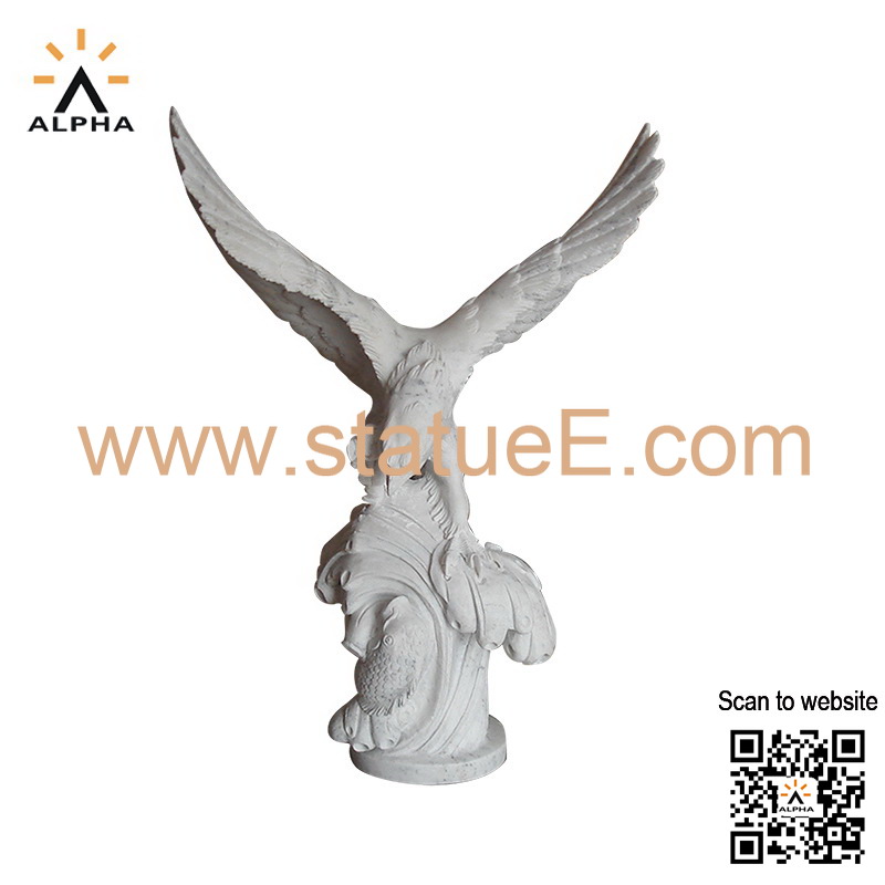 Eagle garden statue